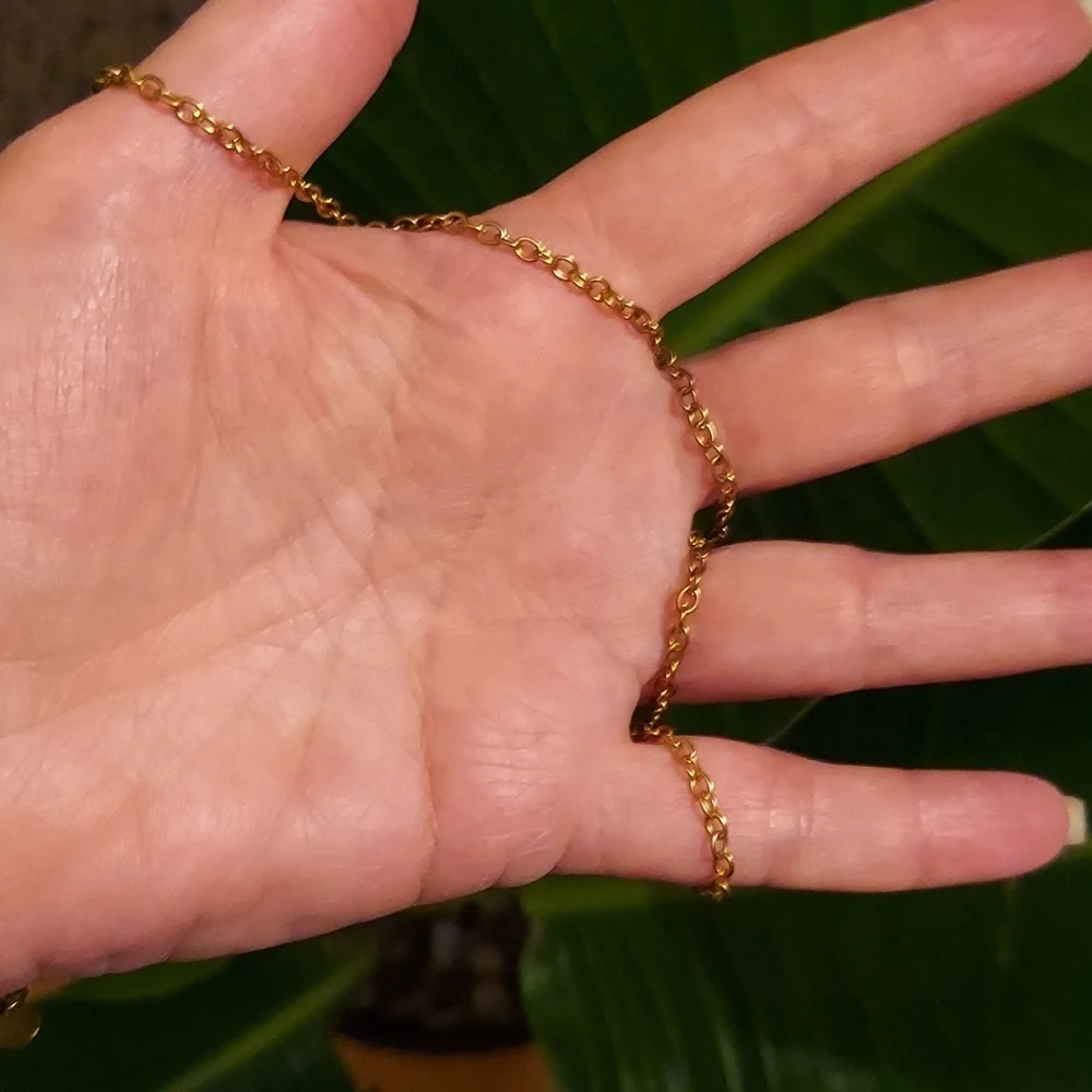 Vincero Spiderweb Hand Chain - Picture 3 of 4